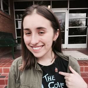 Meet your Posher, Caroline